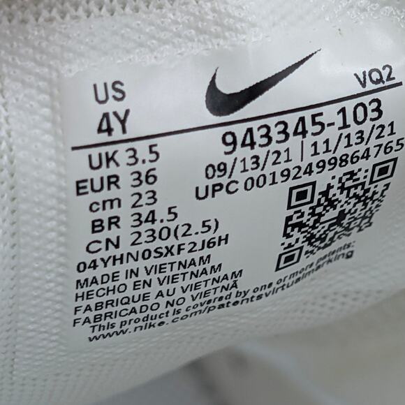 Nike Air Max 270 Lace-Up Sneakers Shoes Unisex Kids White Size US4Y EU36 - Picture 8 of 11